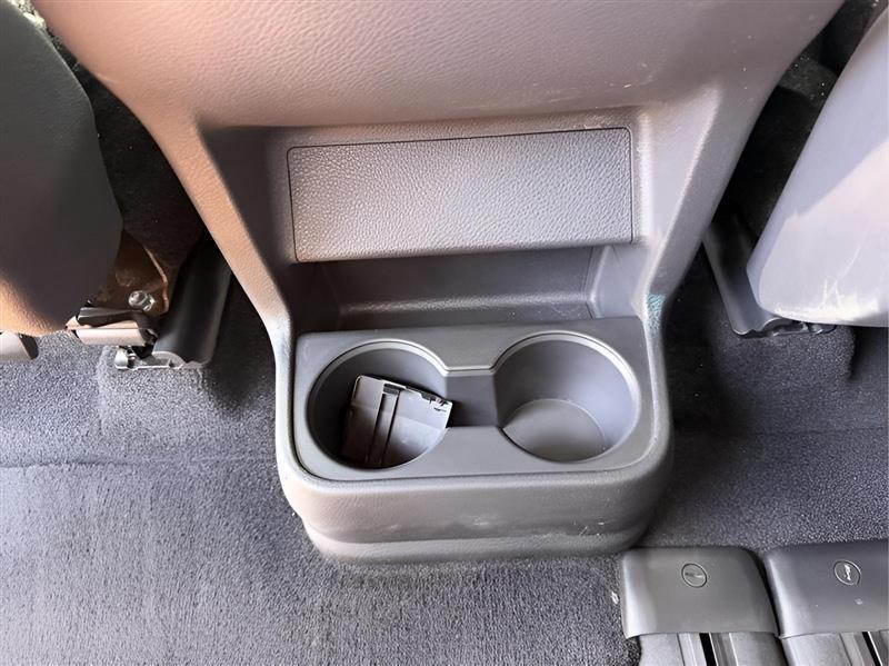 Toyota Sienna LE 8-Passenger 2021