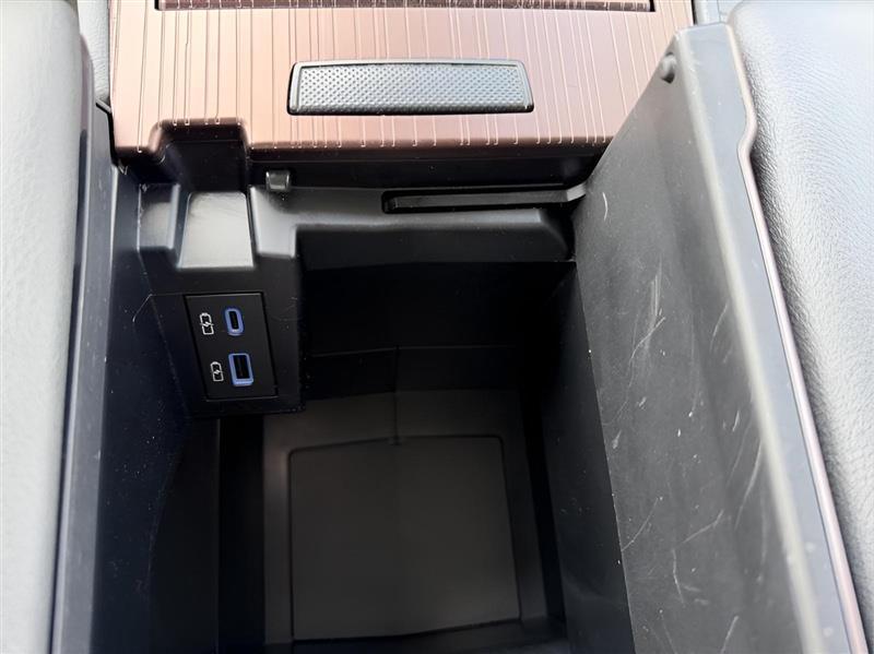 Toyota Sienna LE 8-Passenger 2021