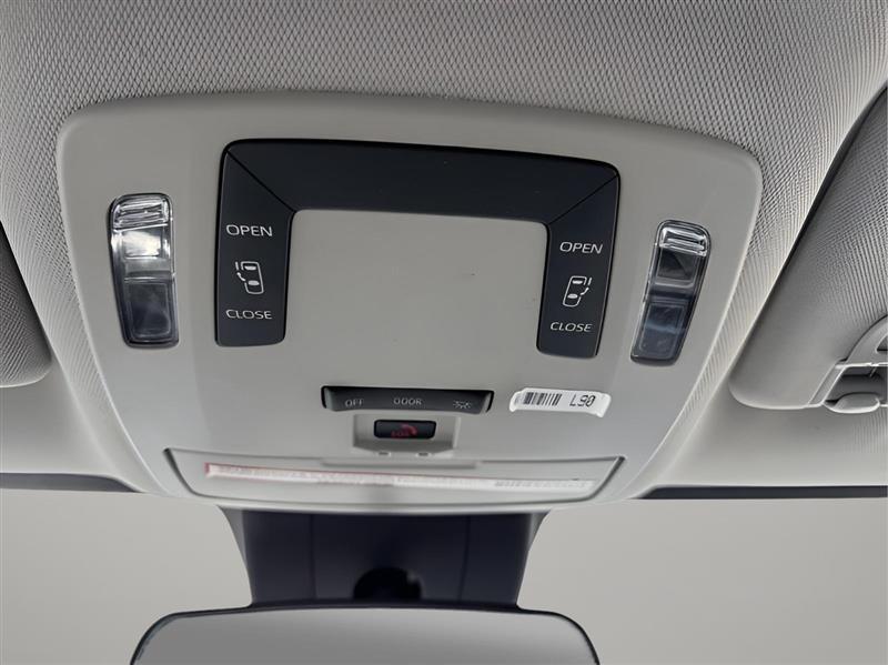 Toyota Sienna LE 8-Passenger 2021