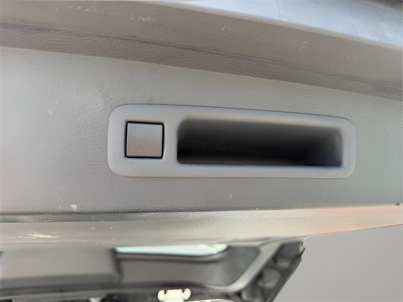 Toyota Sienna LE 8-Passenger 2021