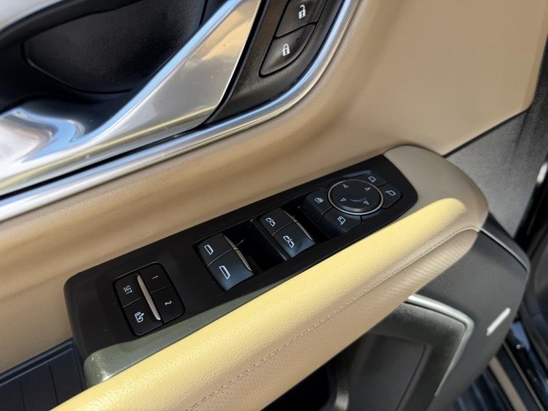 Chevrolet Suburban Premier 2021