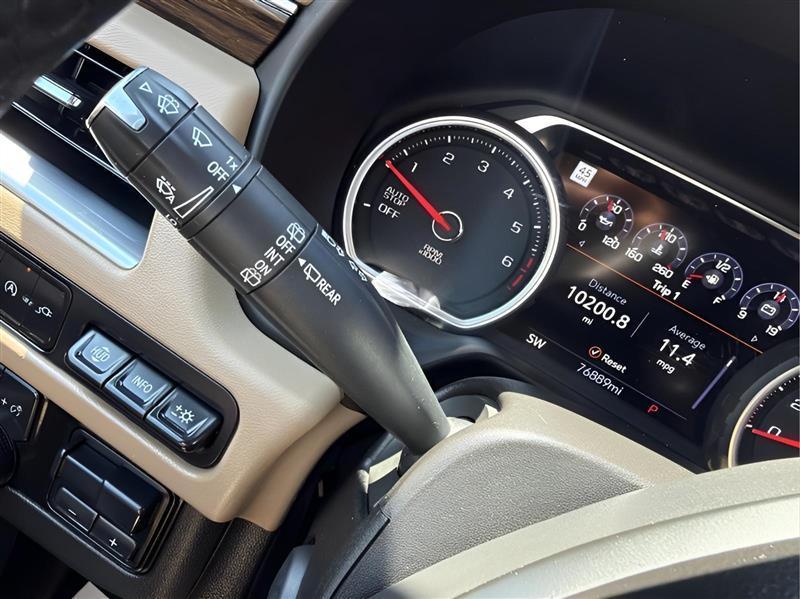 Chevrolet Suburban Premier 2021