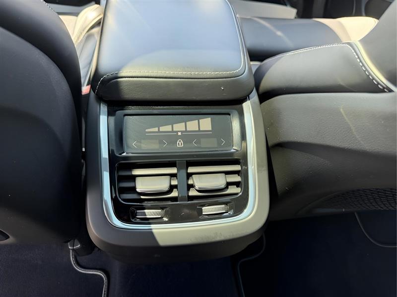 Volvo XC60 T5 R-Design 2021