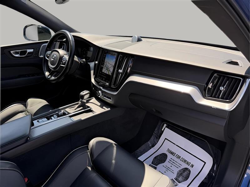 Volvo XC60 T5 R-Design 2021