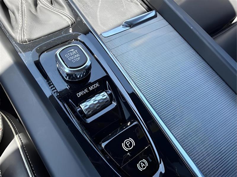 Volvo XC60 T5 R-Design 2021
