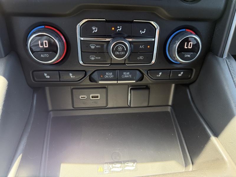 Chevrolet Suburban LT 2WD 2022