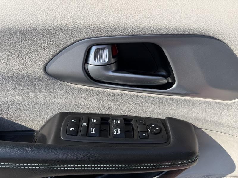 Chrysler Pacifica Hybrid Limited 2018