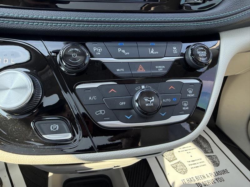 Chrysler Pacifica Hybrid Limited 2018
