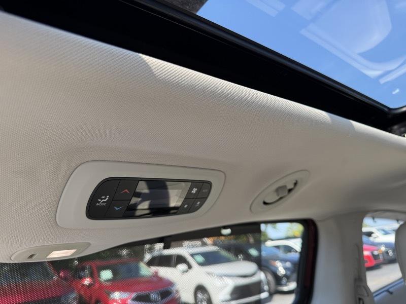 Chrysler Pacifica Hybrid Limited 2018