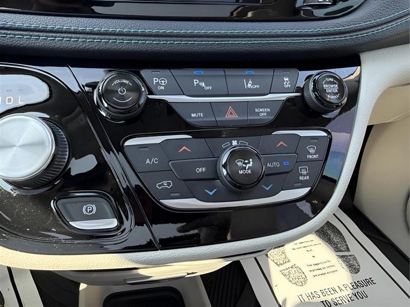 Chrysler Pacifica Hybrid Limited 2018