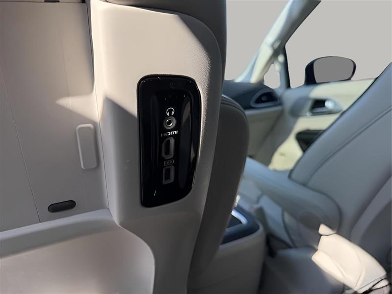 Chrysler Pacifica Hybrid Limited 2018