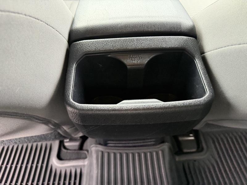 Toyota Tacoma 4WD Double Cab V6 AT (Natl) 2018