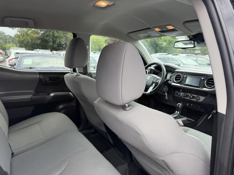 Toyota Tacoma 4WD Double Cab V6 AT (Natl) 2018