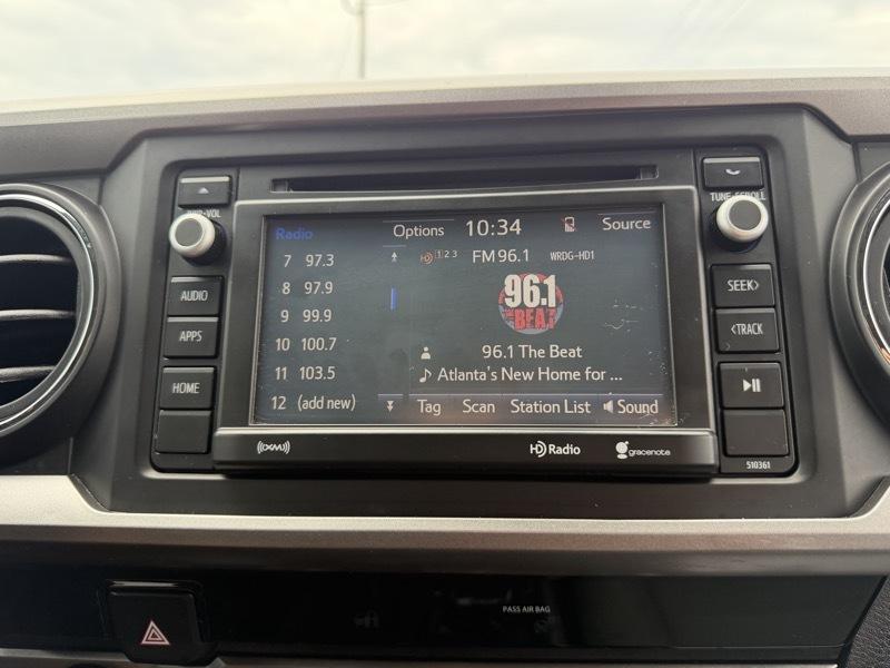 Toyota Tacoma 4WD Double Cab V6 AT (Natl) 2018