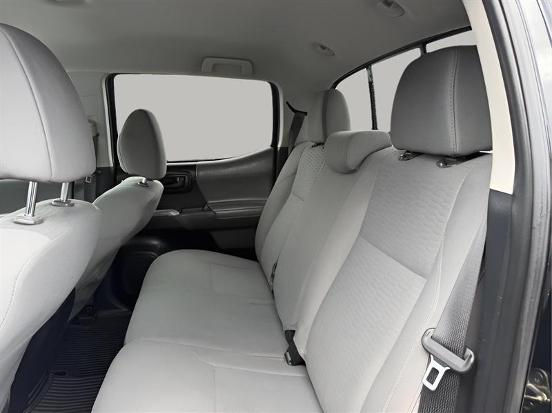 Toyota Tacoma 4WD Double Cab V6 AT (Natl) 2018