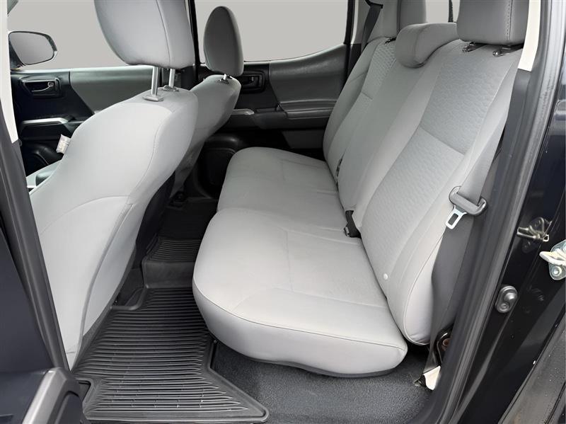 Toyota Tacoma 4WD Double Cab V6 AT (Natl) 2018