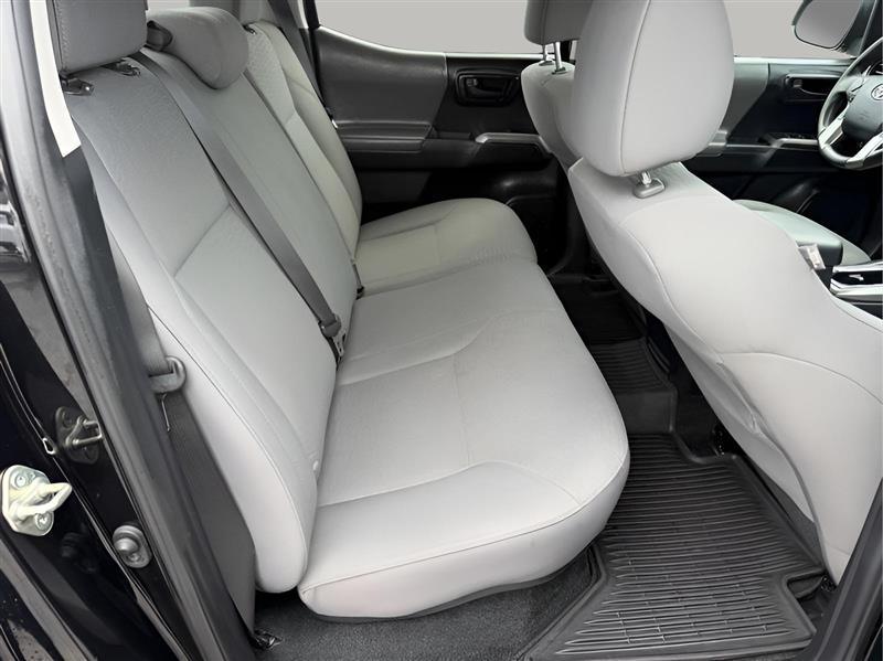 Toyota Tacoma 4WD Double Cab V6 AT (Natl) 2018