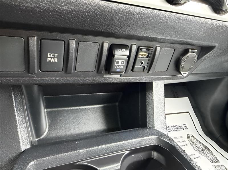 Toyota Tacoma 4WD Double Cab V6 AT (Natl) 2018