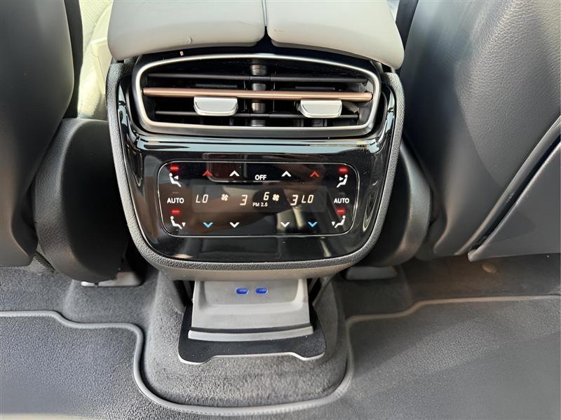 Mercedes-Benz EQS 450+ 2023