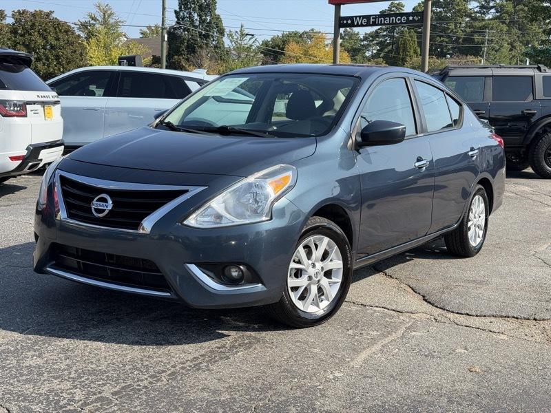 Nissan Versa SV 4D Sedan 2016
