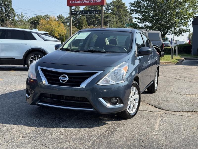 Nissan Versa SV 4D Sedan 2016