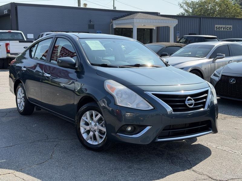 Nissan Versa SV 4D Sedan 2016