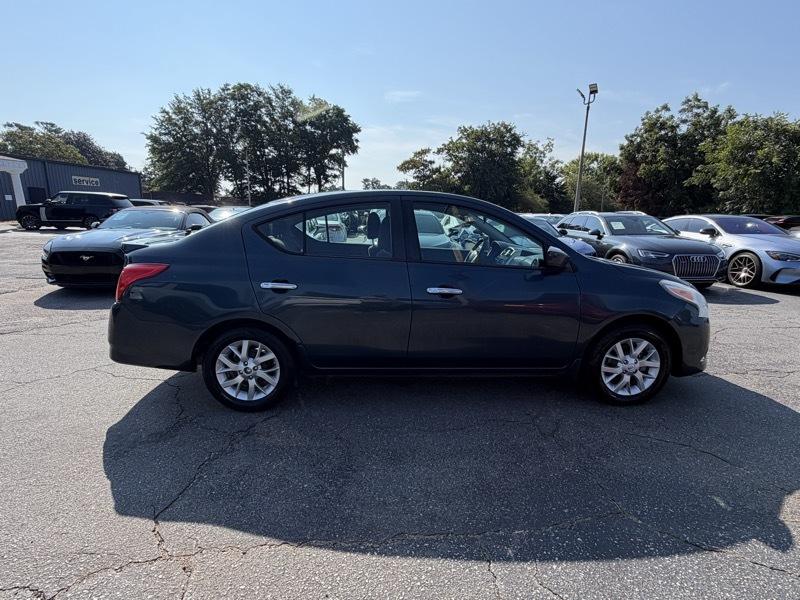 Nissan Versa SV 4D Sedan 2016