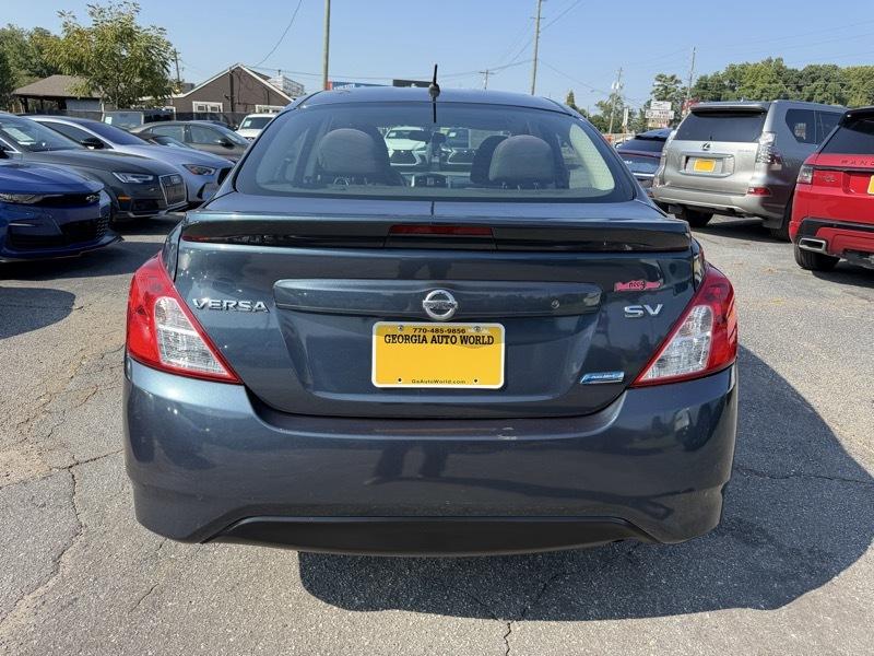 Nissan Versa SV 4D Sedan 2016
