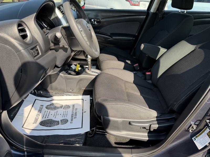 Nissan Versa SV 4D Sedan 2016