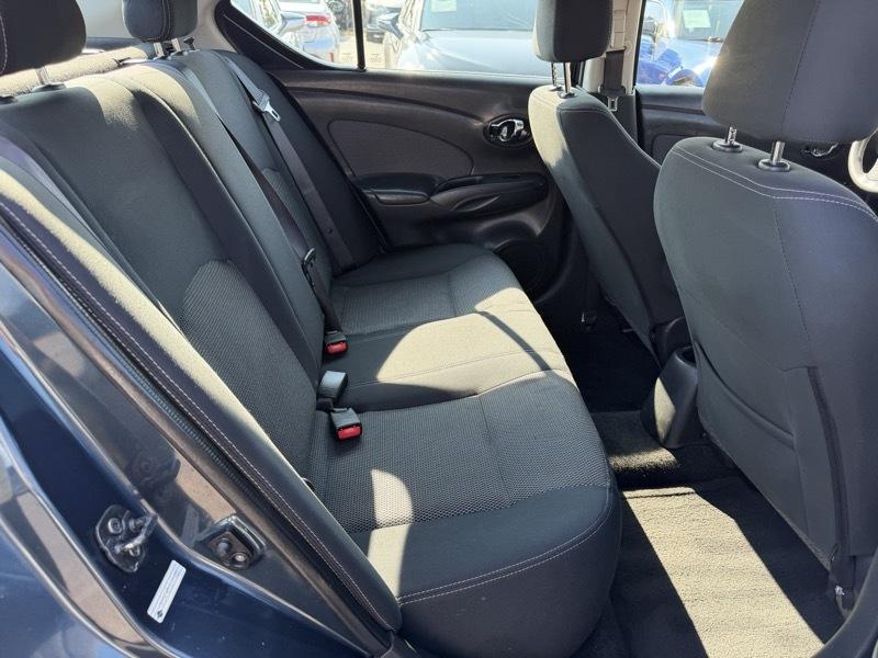Nissan Versa SV 4D Sedan 2016