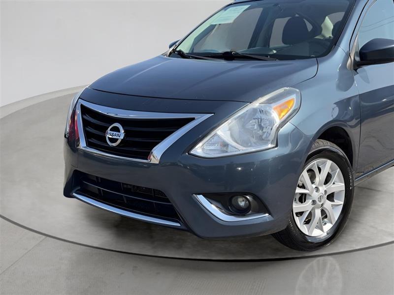 Nissan Versa SV 4D Sedan 2016