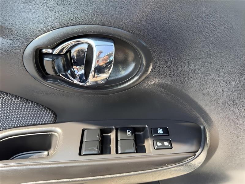 Nissan Versa SV 4D Sedan 2016