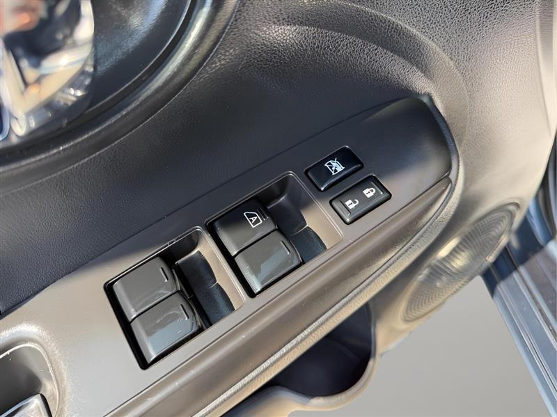 Nissan Versa SV 4D Sedan 2016