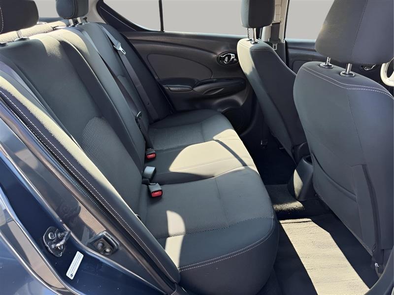 Nissan Versa SV 4D Sedan 2016