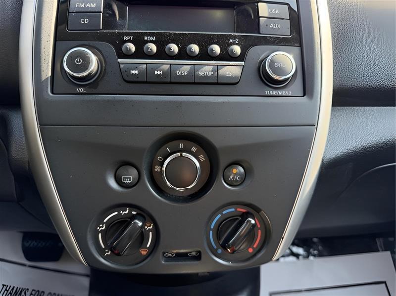 Nissan Versa SV 4D Sedan 2016