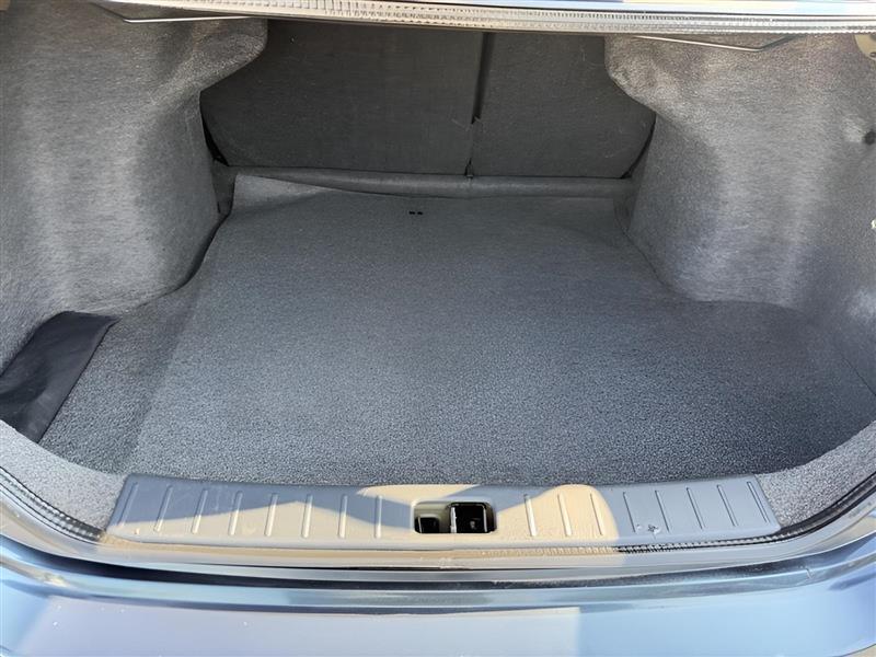 Nissan Versa SV 4D Sedan 2016