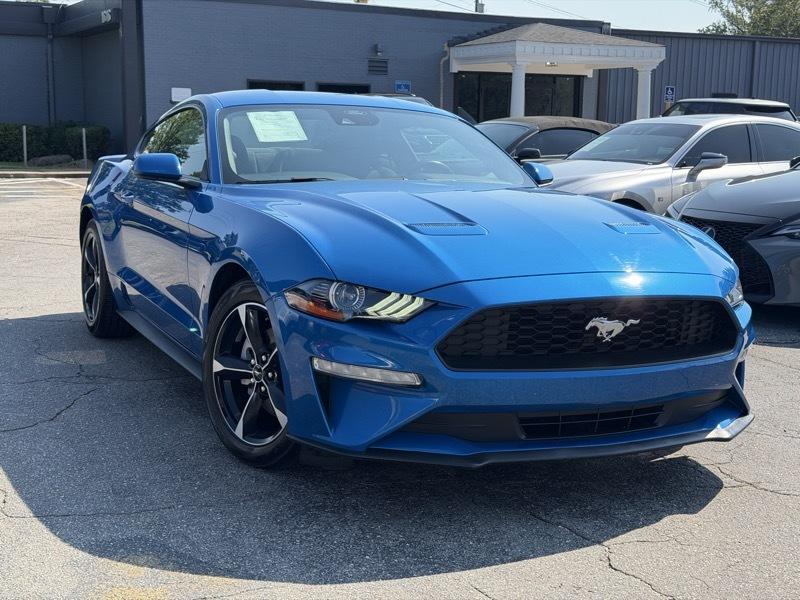 Ford Mustang EcoBoost Coupe 2021