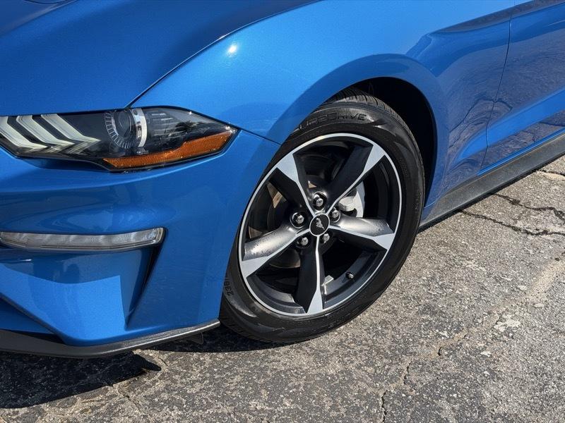 Ford Mustang EcoBoost Coupe 2021
