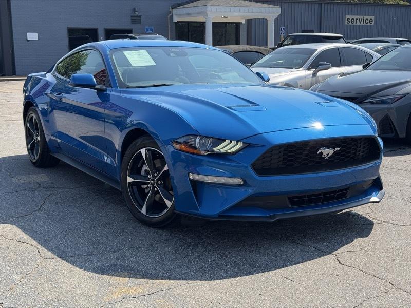 Ford Mustang EcoBoost Coupe 2021