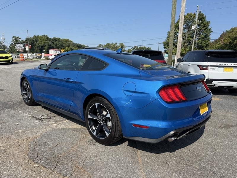 Ford Mustang EcoBoost Coupe 2021