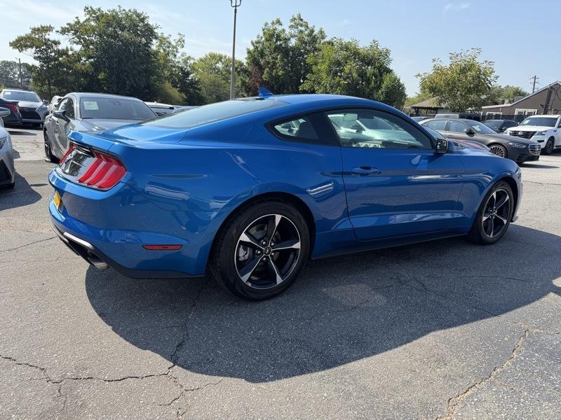 Ford Mustang EcoBoost Coupe 2021