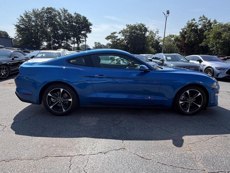 Ford Mustang EcoBoost Coupe 2021