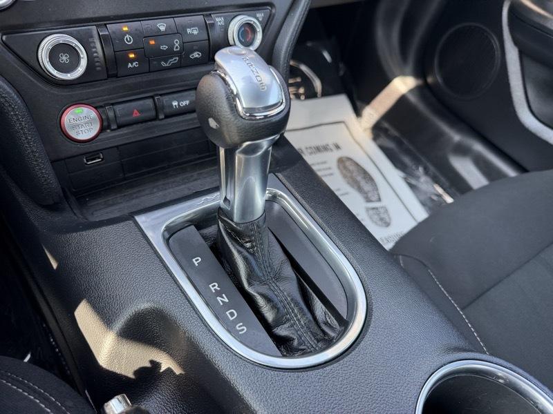 Ford Mustang EcoBoost Coupe 2021