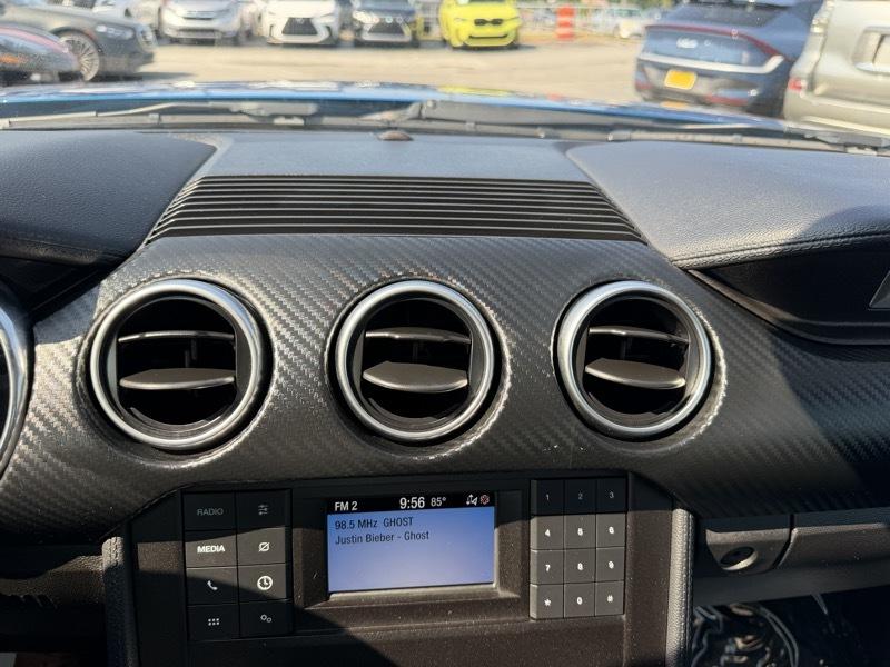 Ford Mustang EcoBoost Coupe 2021