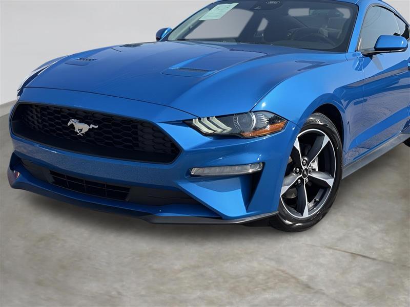 Ford Mustang EcoBoost Coupe 2021