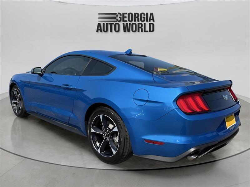 Ford Mustang EcoBoost Coupe 2021