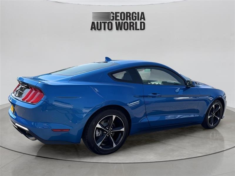 Ford Mustang EcoBoost Coupe 2021