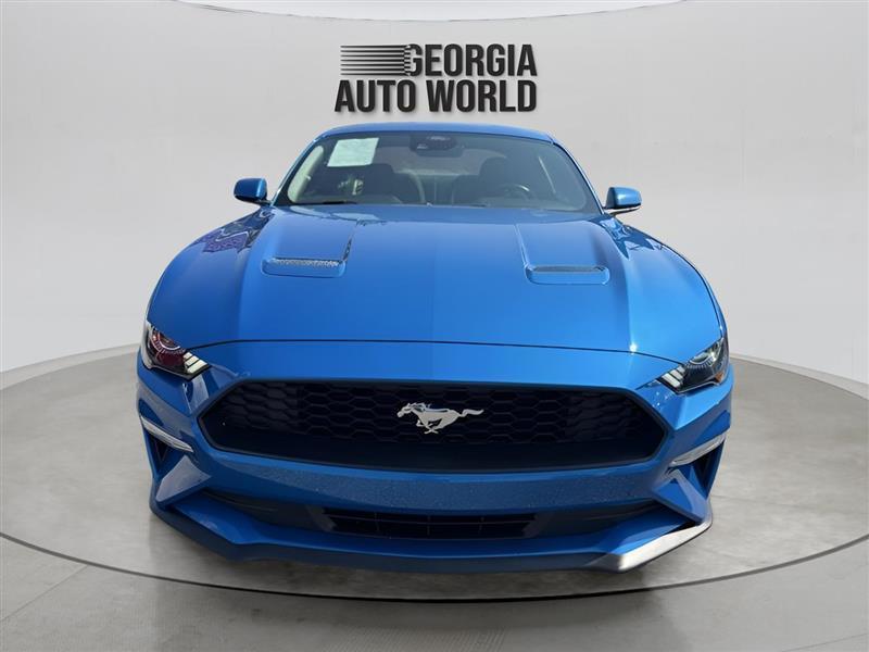 Ford Mustang EcoBoost Coupe 2021
