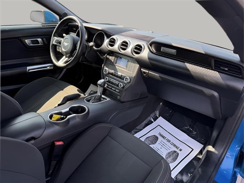 Ford Mustang EcoBoost Coupe 2021