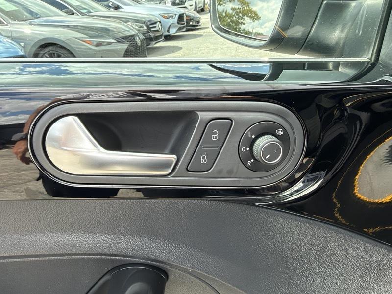 Volkswagen Beetle 2.0T Dune 2018